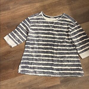 Nice avenue brand blouse size 14/16. Grey and white color